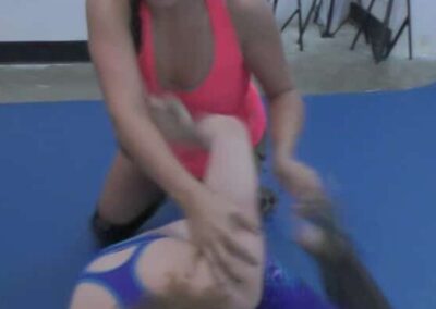 Jasmine Rowdy vs Sooki Smackhouse - Competitive Female Wrestling! - 2017