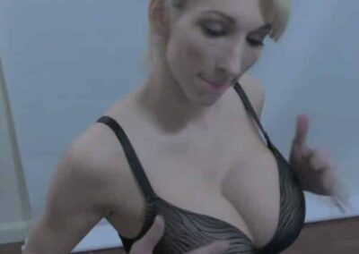 Breast Smother Only - Callisto Strike vs Lizzy Lizz - (REAL) - 2017