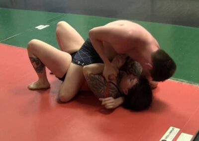 Hanz vs Page - Competitive Mixed Wrestling! - An All out Battle that goes to the very end!
