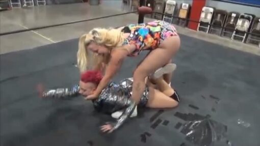 Avista Varlowe vs Laynie Luck - Ladies Pro Wrestling!